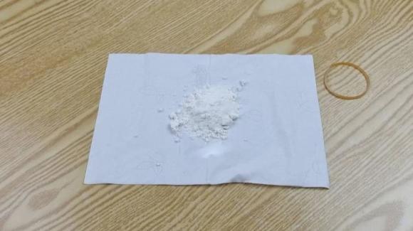 khử mùi hôi giày, giày bị hôi, giặt giày, mẹo khử mùi hôi giày