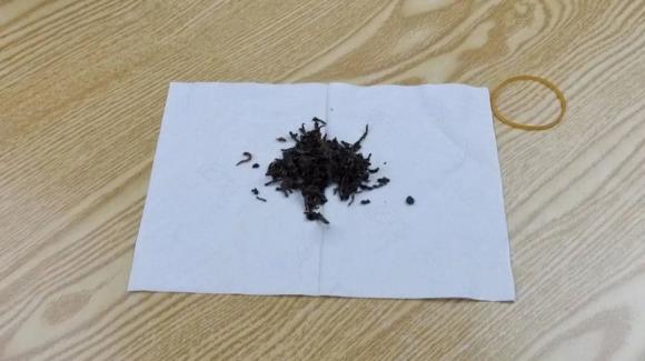 khử mùi hôi giày, giày bị hôi, giặt giày, mẹo khử mùi hôi giày