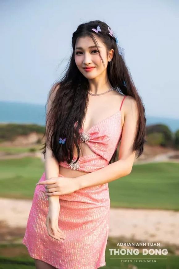 á hậu Phương Nhi, sao Việt
