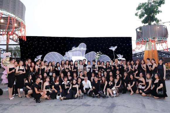 Bonnie Makeup Academy, lễ vinh danh Bonnie Makeup Academy, Trung tâm đào tạo makeup chuyên nghiệp