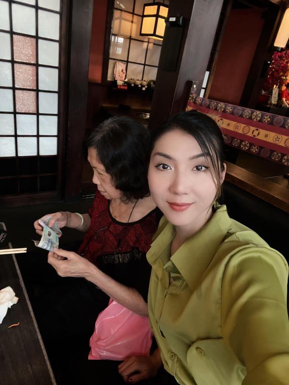 người mẫu Ngọc Quyên, sao Việt