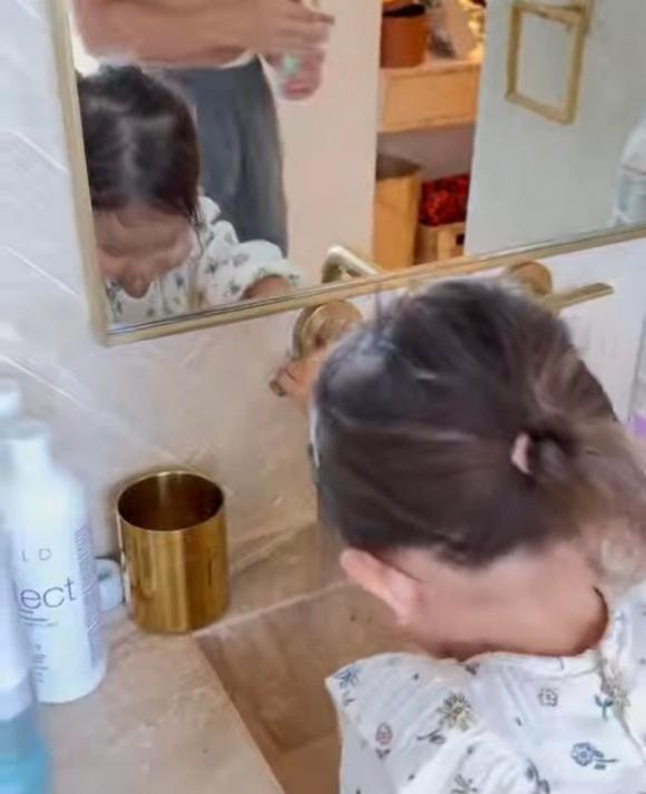 nữ ca sĩ hồ ngọc hà, diễn viên Kim Lý, cặp sinh đôi nhà Hà Hồ - Kim Lý, sao Việt