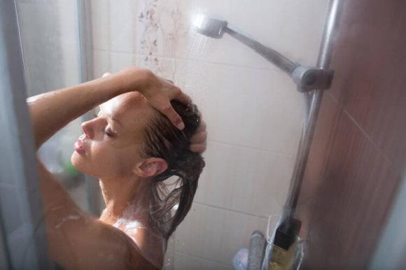 chăm sóc sức khỏe đúng cách, lưu ý khi chăm sóc sức khỏe, thời điểm không nên tắm