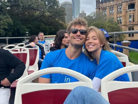  Glen Powell , Sydney Sweeney, sao hollywood
