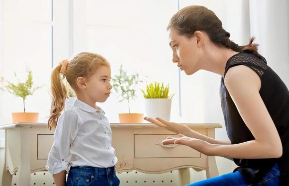 bệnh mùa xuân, phòng bệnh cho trẻ,  mụn rộp trên tay, chân, miệng