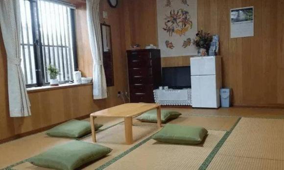 người nhân, ngủ sàn, chiếu tatami