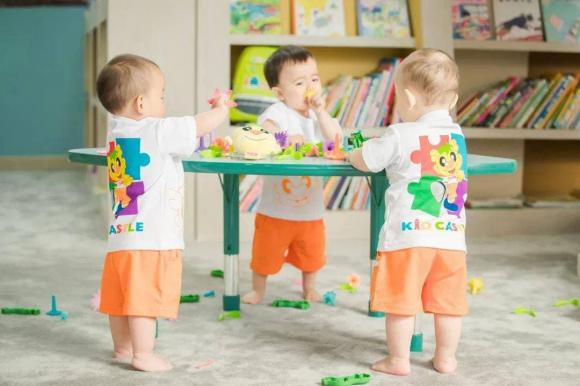chăm sóc trẻ nhỏ, chăm con, dấu hiệu chiều cao trẻ tăng trưởng vượt bậc