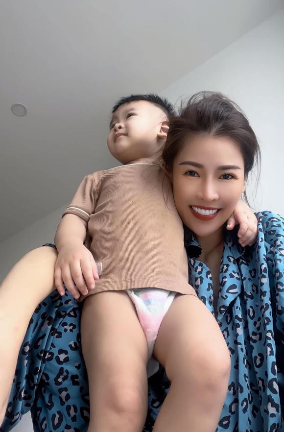 Quế vân,quế vân về quê sống,sao việt