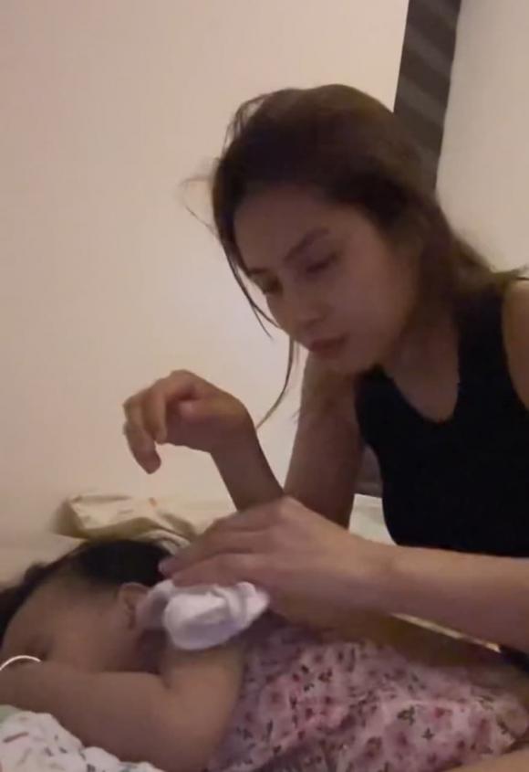 hòa minzy, sao việt 