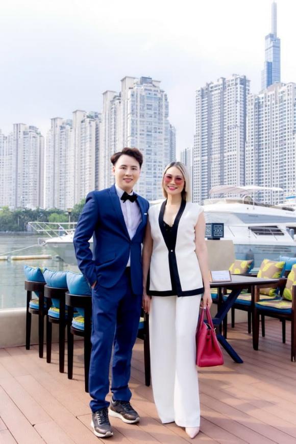 hoa-hau-xuan-nguyen-bat-ngo-du-hop-bao-hoa-hau (1).jpg 2 Hoa hậu Xuân Nguyễn, Hoa hậu đại dương