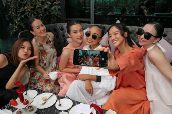 ca sĩ Đoan Trang, sao Việt