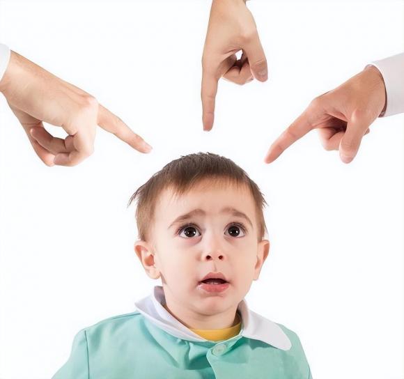 cắn móng tay, thói quen mất vệ sinh