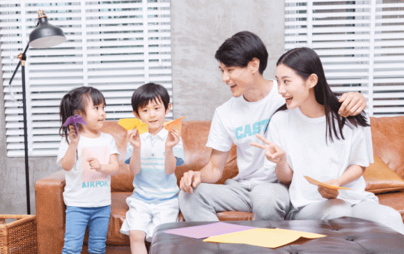 sinh con, sinh con thứ hai, chênh lệch tuổi giữa 2 con, chăm con, đứa con thứ hai