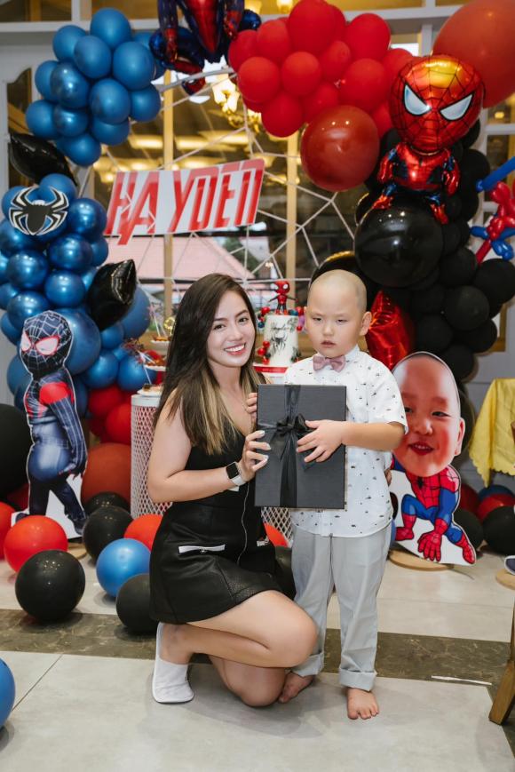 ca sĩ Trà My Idol, con trai Trà My Idol, sao Việt