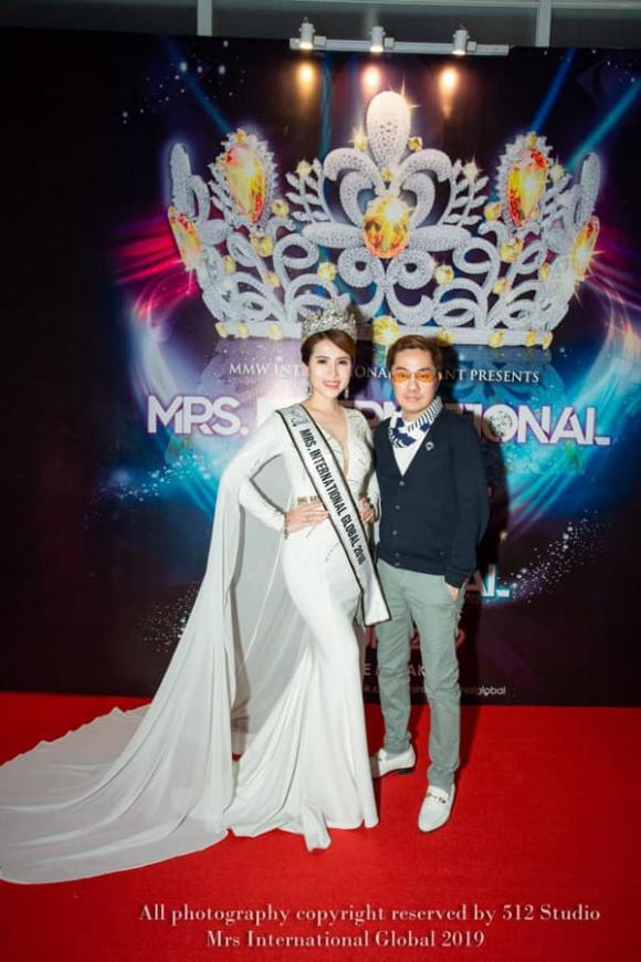 Ngọc Khánh, ái nữ nhà bầu hòa, giới trẻ