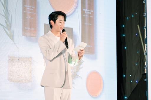 my-pham-DERMATIR-1.jpg 4 mỹ phẩm DERMATIR, làm đẹp, diễn viên Jung Hae In, Jung Hae In