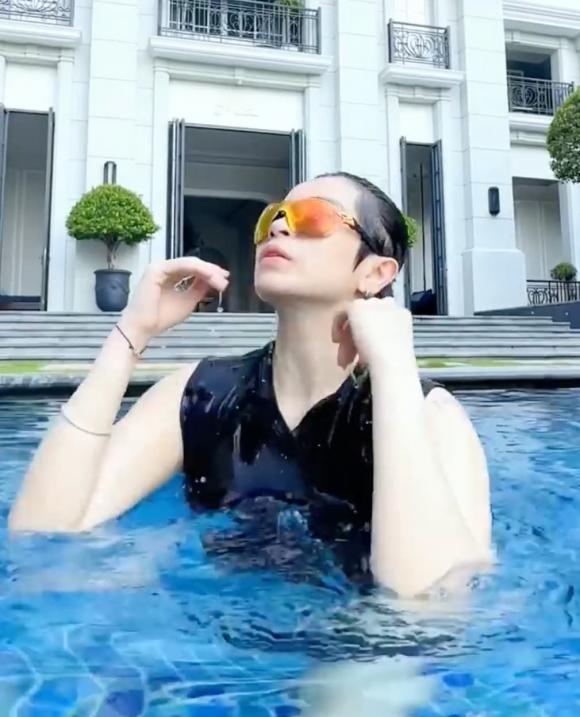 ca sĩ Chi Pu, ca sĩ Gil Lê, sao Việt