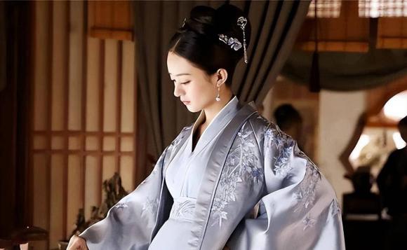 những điều kiêng kị, thứ không nên đụng vào, goá phụ, rìu