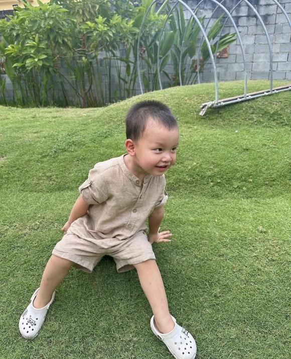 nữ ca sĩ hồ ngọc hà,ca sĩ Hồ Ngọc Hà,diễn viên Kim Lý, cặp song sinh nhà Hà Hồ, Kim Lý, sao Việt
