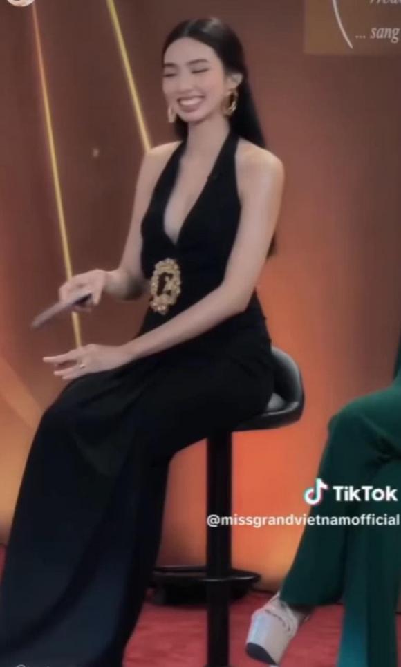 sao Việt, hoa hậu Thùy Tiên