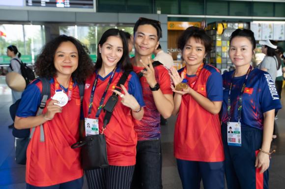 kiện tướng dancesport Khánh Thi,vu cong phan hien,sao Việt