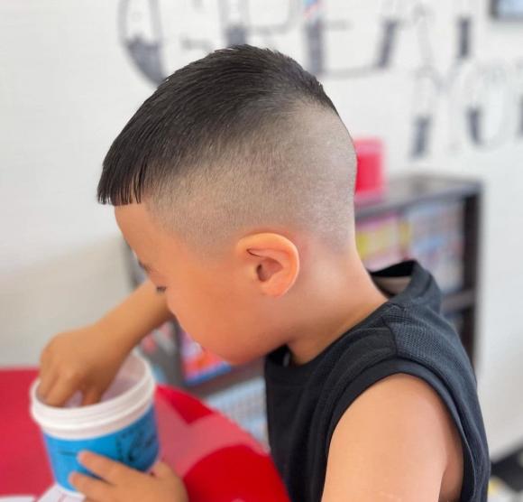7 Kiểu tóc ngắn Buzz cut cho bé trai cực chất đơn giản tại nhà mùa Covit. -  YouTube