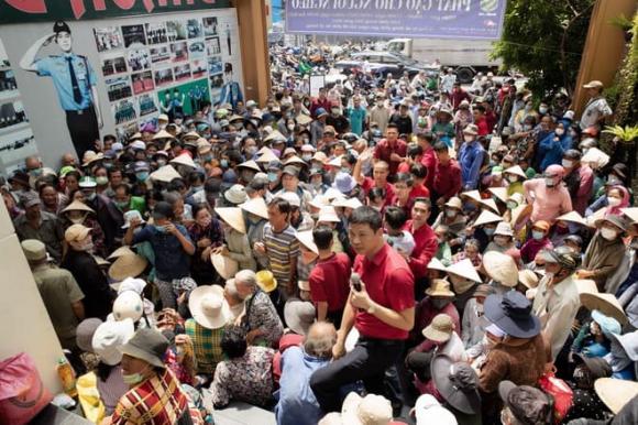 hoa-hau-bui-thi-ha-225 (1).jpg 1 Hoa hậu Bùi Thị Hà, sao việt