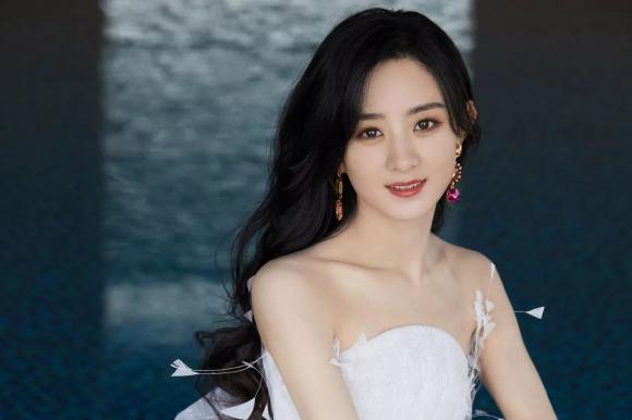 Phùng Thiệu Phong, Triệu Lệ Dĩnh, mẹ Phùng Thiệu Phong