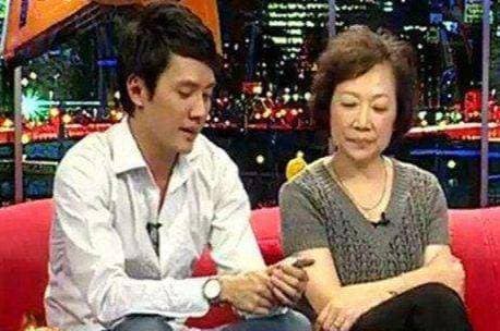 Phùng Thiệu Phong, Triệu Lệ Dĩnh, mẹ Phùng Thiệu Phong