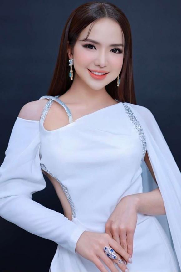 Hot girl chuyến giới trần đoàn,người đẹp chuyển giới trần đoàn,hot girl việt