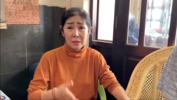 Em trai và em dâu của Vũ Linh cũng chỉ trích Hồng Loan vô tình vô nghĩa.