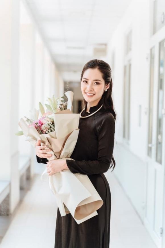 Hoa hậu các dân tộc Việt Nam 2022, hoa hậu Nông Thúy Hằng, sao Việt