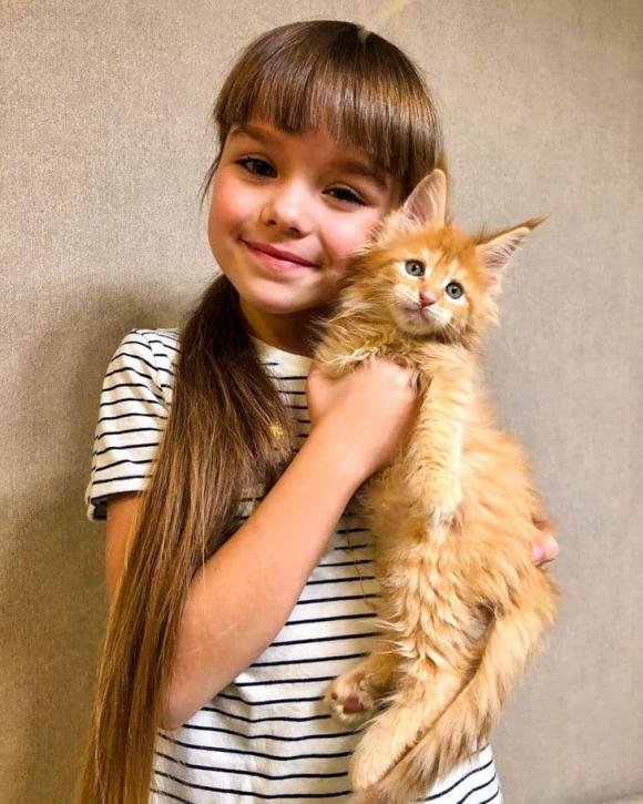 Cô bé xinh đẹp nhất thế giới, Anastasiya Knyazeva, bé gái xinh xắn 