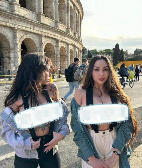 Alessia Mucci , Louisa Khovanski,  Đấu trường La Mã, Phòng trưng bày Uffizi (UffiziGallery) 