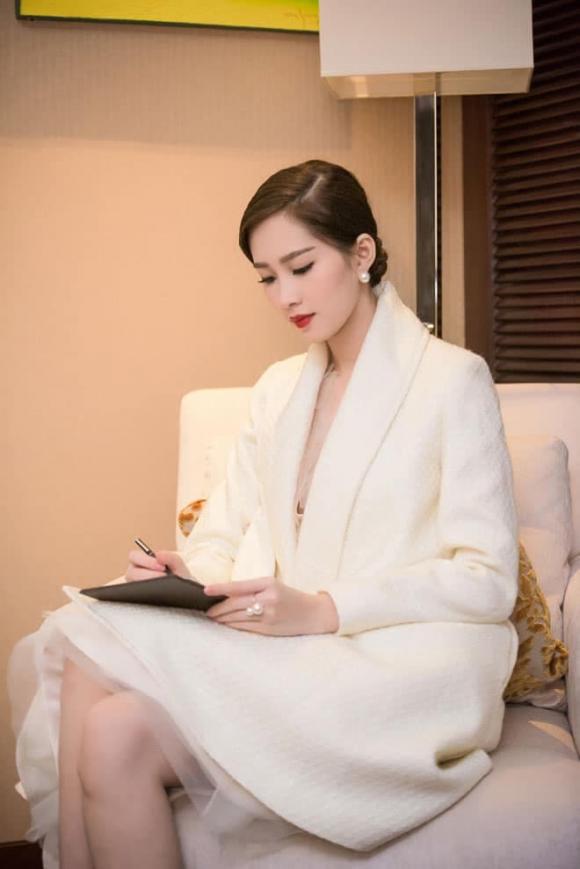 hoa hậu Đặng Thu Thảo, sao Việt