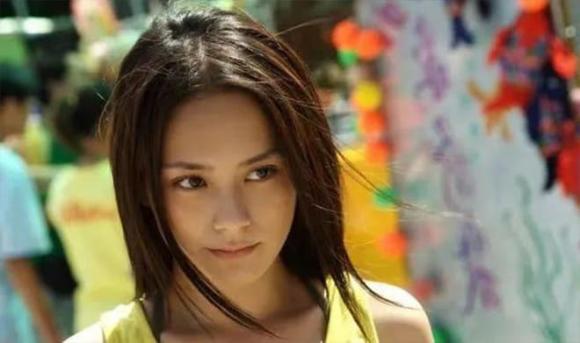 sao Hoa ngữ, Triệu Lộ Tư, Quan Hiểu Đồng, Thẩm Nguyệt