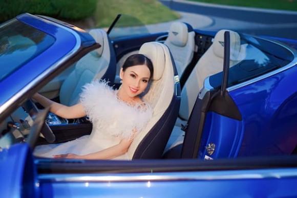 em gái của Cẩm Ly, ca sĩ Hà Phương, xe sao việt 