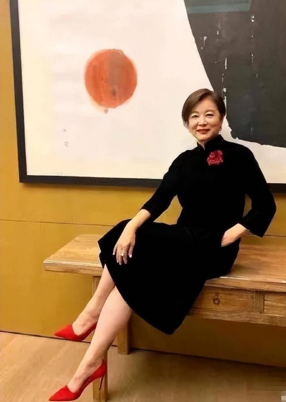 Lưu Hiểu Khánh, Lâm Thanh Hà, sao hoa ngữ