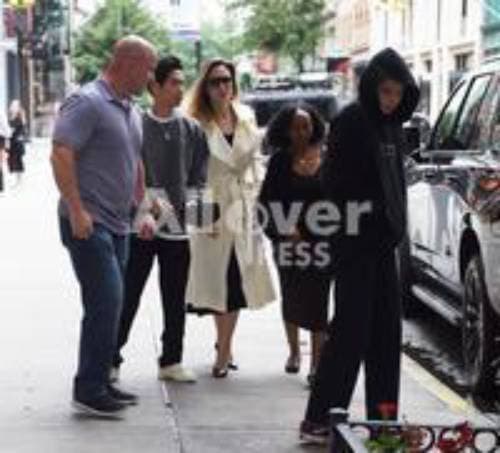 pax thiên, shiloh jolie pitt, angelina jolie, sao hollywood 
