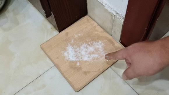 Nhà rộng cỡ nào thì rắc muối vào góc nhà tác dụng quá mạnh, đọc xong về nhà làm thử