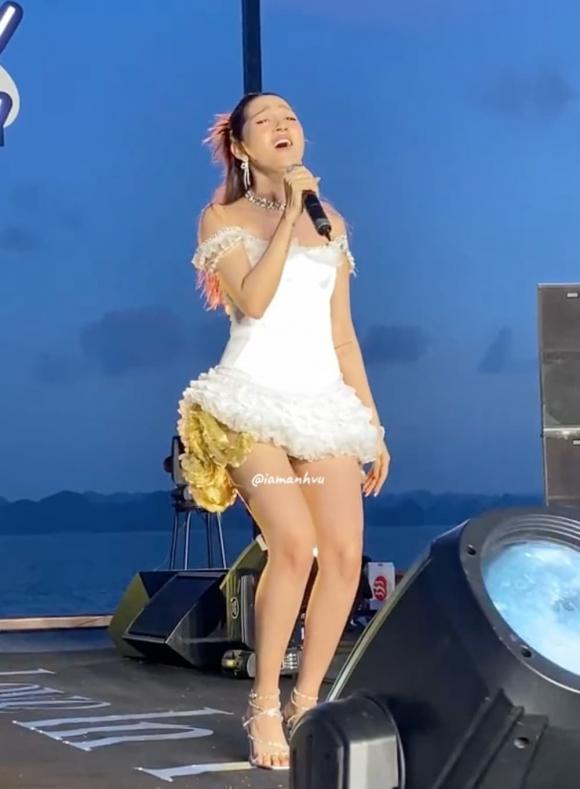 ca sĩ Bảo Anh,sao Việt