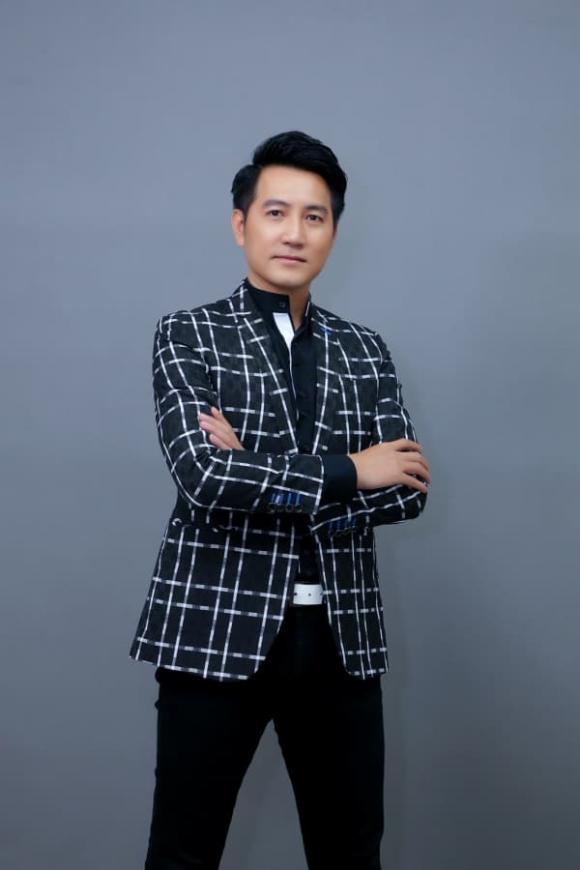 ca sĩ Nguyễn Phi Hùng, sao Việt