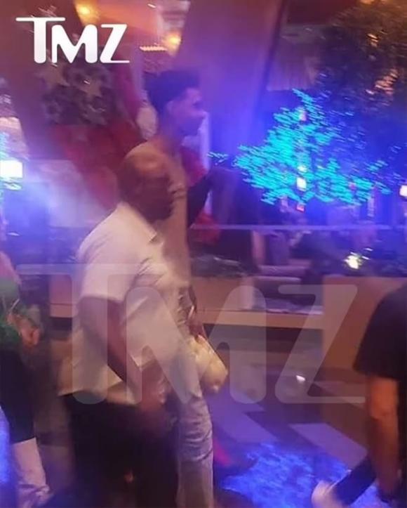 Britney Spears bị tát, NBA Victor Wembanyama, Damian Smith, sao Hollywood