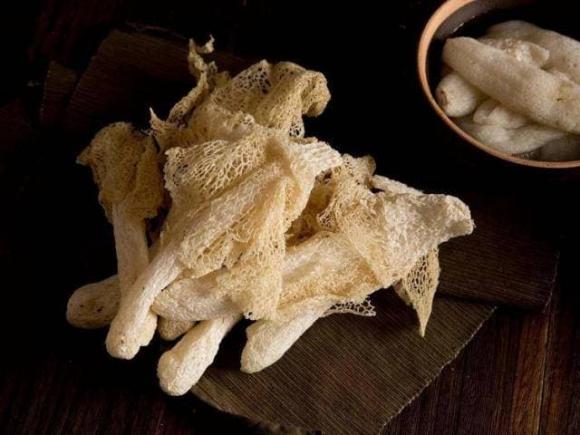 Loại nấm sống trên tre ký sinh, được gọi là 'Tiên nấm', có giá trị dinh dưỡng cao nhưng ít ai biết