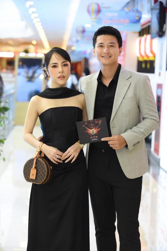  Bạch Lan Phương, Huỳnh Anh, thời trang sao việt 
