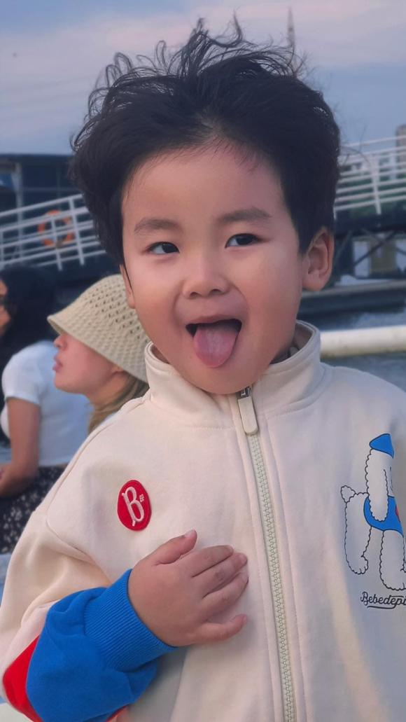 hòa minzy, sao việt 