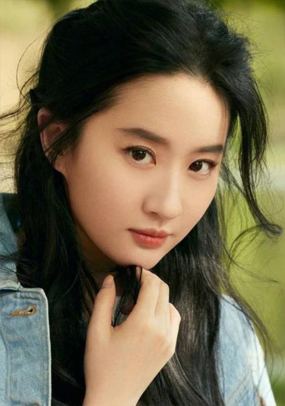 Trương Bá Chi , Lưu Diệc Phi, Sao Hoa ngữ