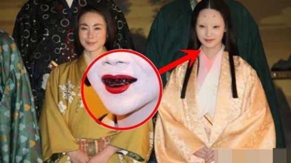 Tại sao phụ nữ Nhật Bản cổ đại lại cạo lông mày và nhuộm răng đen khi kết hôn?