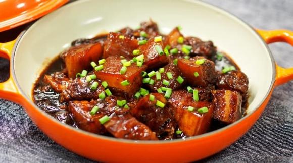 nước màu, nước màu từ nước dừa, cách làm nước màu cho món kho