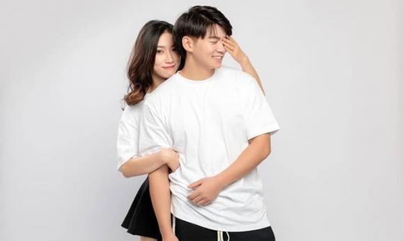 ngôn ngữ cơ thể, dấu hiệu của phụ nữ đồng ý khi 